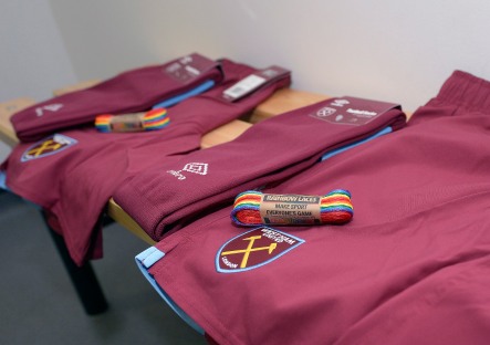 LONDON, ENGLAND - DECEMBER 06: West Ham United Rainbow laces campaign, West Ham (Pride of Irons) v Arsenal (Gay Gooners) at London Stadium Community Pitch on 6th December, 2019 in London, England. (Photo by James Griffiths/West Ham United via Getty Images)